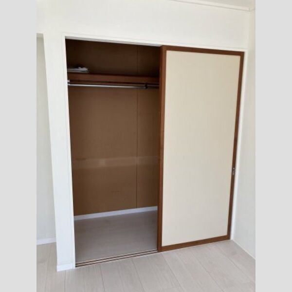 エステートピア202号室 収納