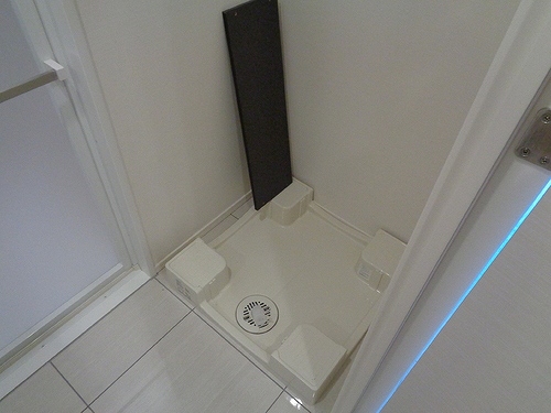 ライオンズ千代田岩本町ミレスーＫＤＡ10階 室内洗濯機置場　※2020年1月撮影