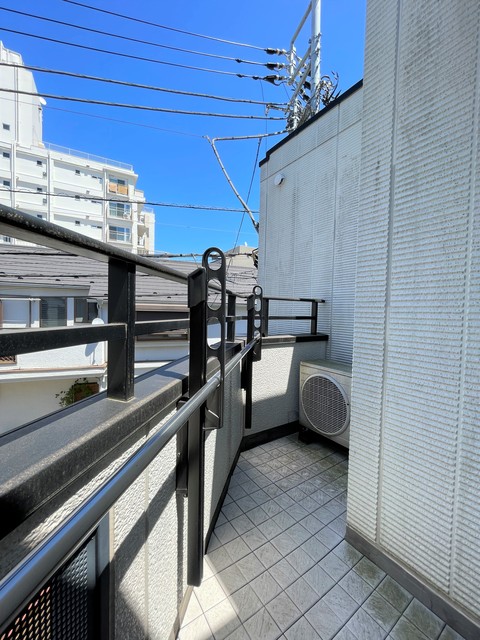 ラ・メゾン・ラデューズⅡ バルコニー