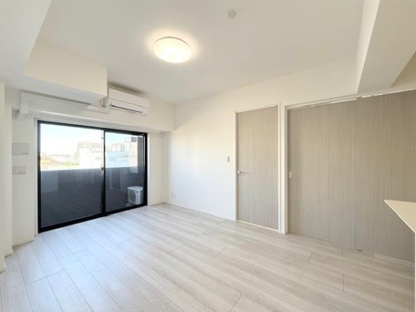 エレミ本蓮沼5階 リビング