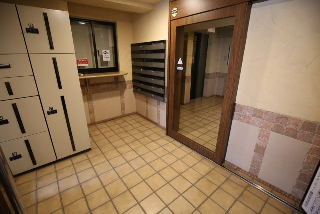 ロイヤルアメニティー練馬 エントランス