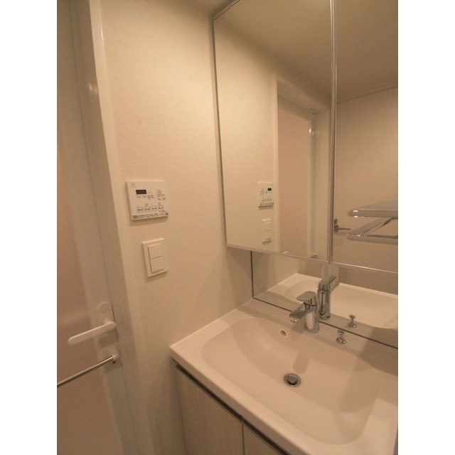 ラクレイス横濱関内0902号室 内観