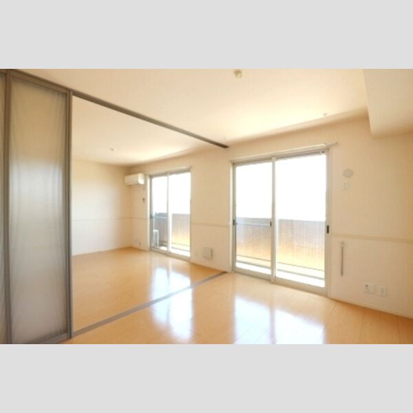 オアシス302号室 南側洋室