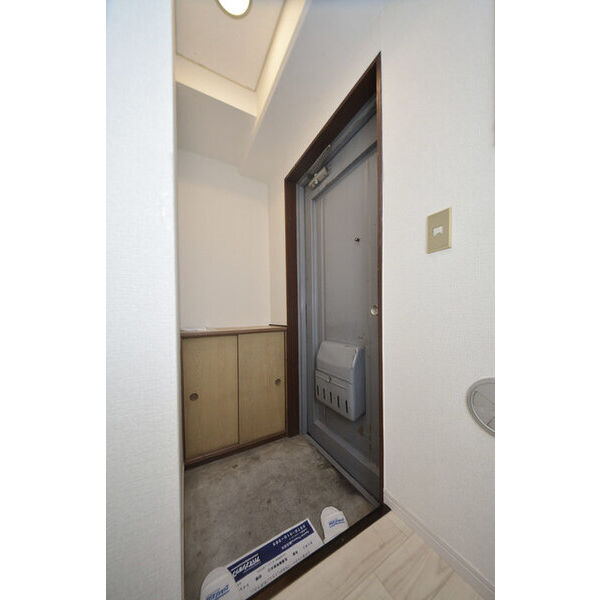 ピエモンテハイツ 玄関