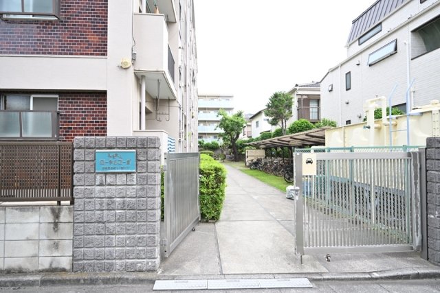 志村城山ローヤルコーポ エントランス