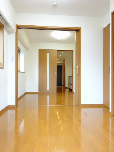 日神デュオステージ上板橋301号室 リビング