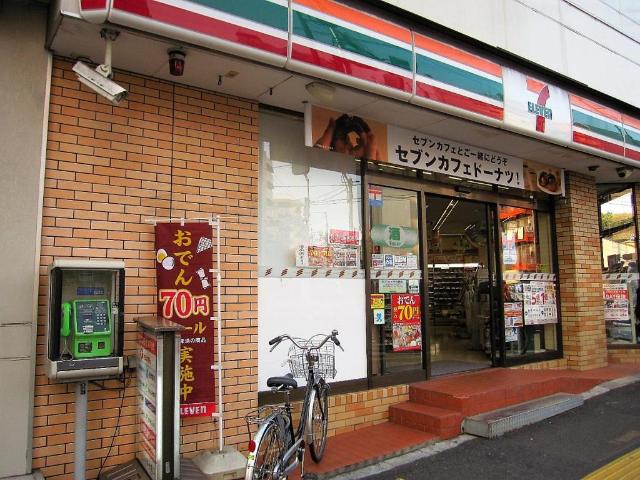 ラック　フィールド セブンイレブン北松戸駅東口店まで493ｍ