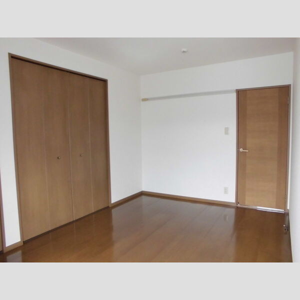 リヴェールコート　A/B/C/D/E 洋室