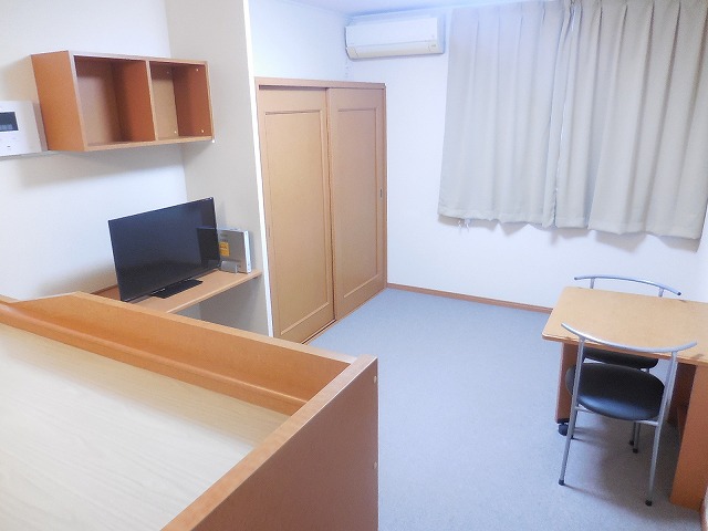 レオパレス上野台Ⅲ 家具家電付き