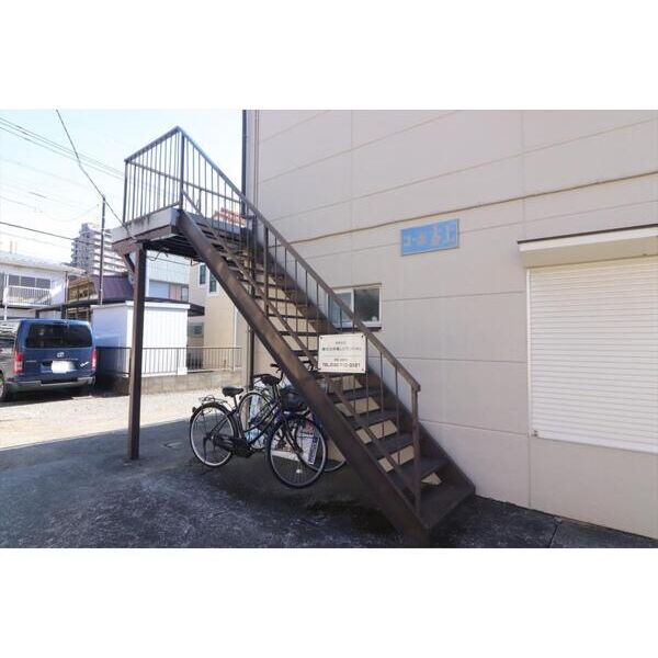 コーポ谷上 エントランス