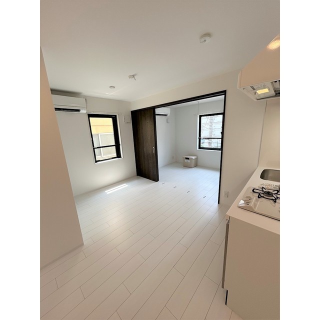 SOLASIA residence南大塚0303号室 リビング