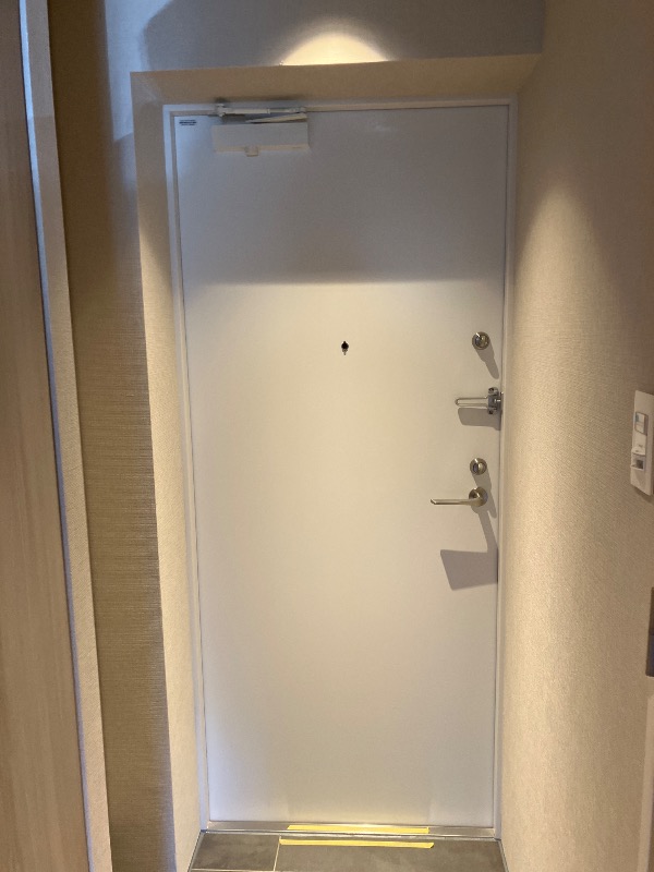 LEGALAND桜新町 玄関