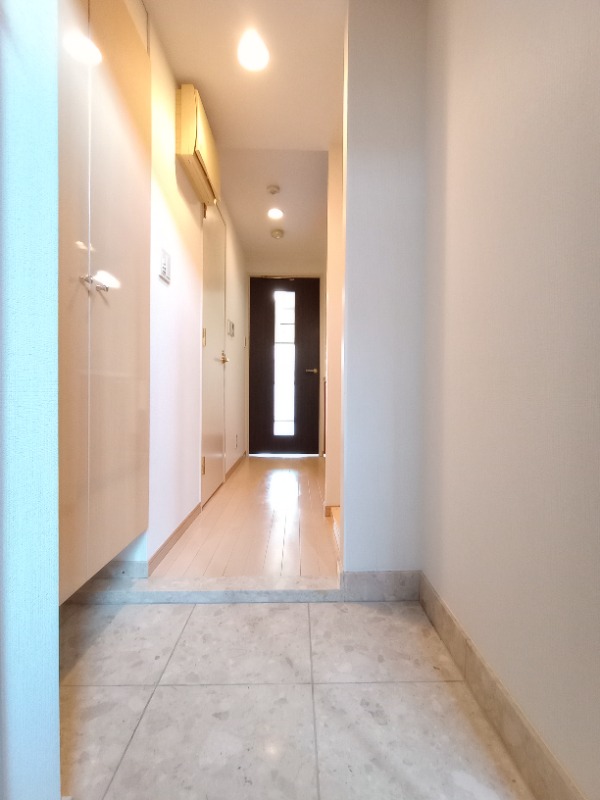 サンスタレ浅草10階 玄関