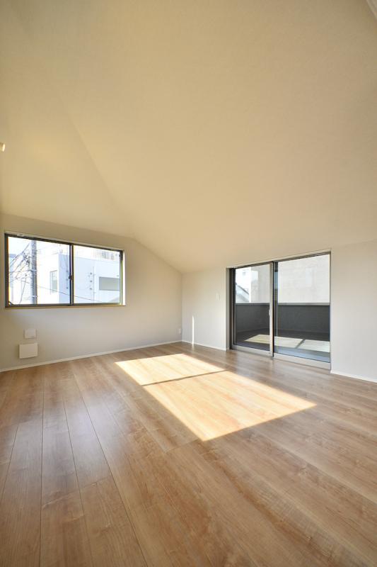 グランエッグス千歳烏山S3階 玄関