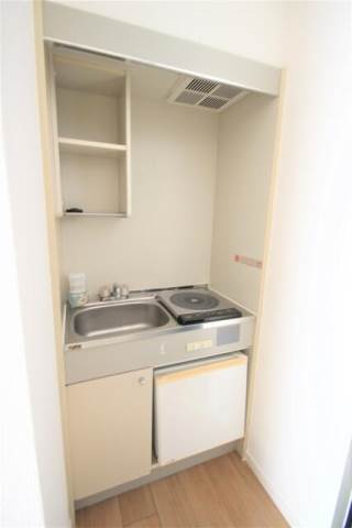 シャルマン生田Ⅱ1階 別部屋の写真が含まれております