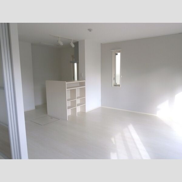 ロイヤルレジデンス リビングダイニングキッチン12帖