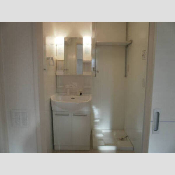 D-room西本郷 綺麗な洗髪洗面化粧台♪