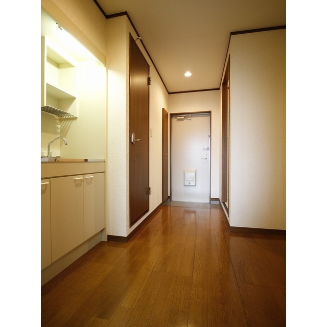 アンプルール フェール Courage304号室 内観