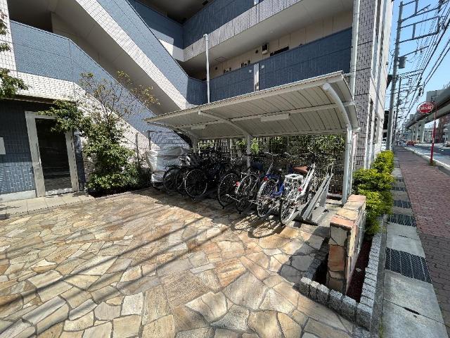 ウィズダム 外観写真（昼）