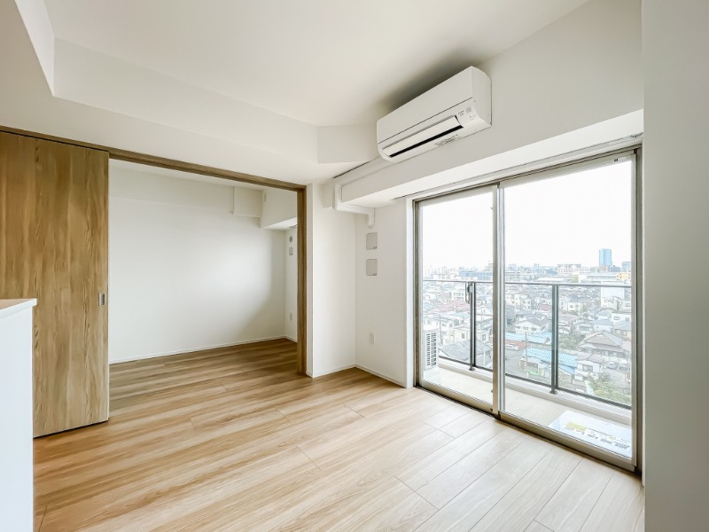 ドゥーエ王子神谷10階 リビング