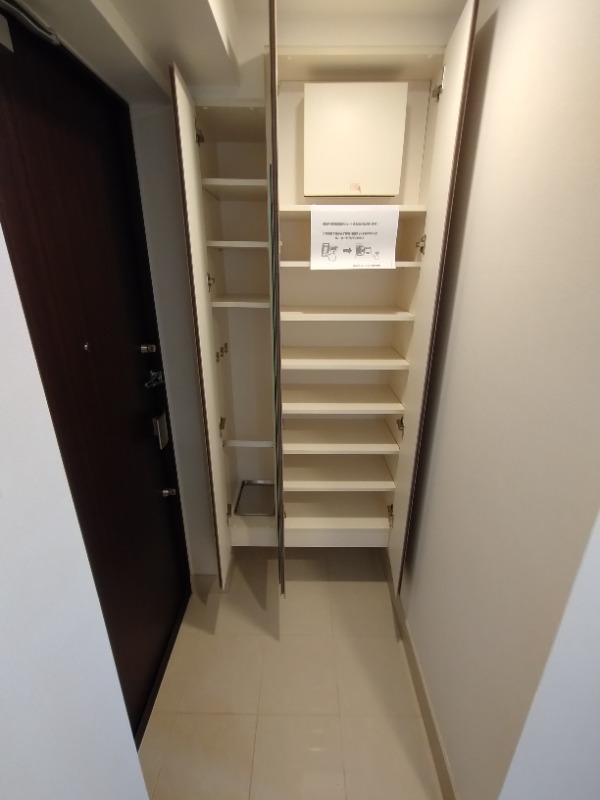 クレイシア日本橋水天宮前3階 収納