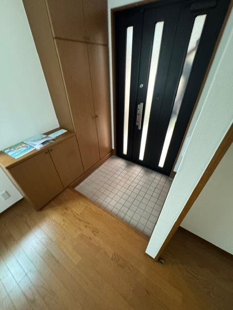 富岡東6丁目戸建 玄関