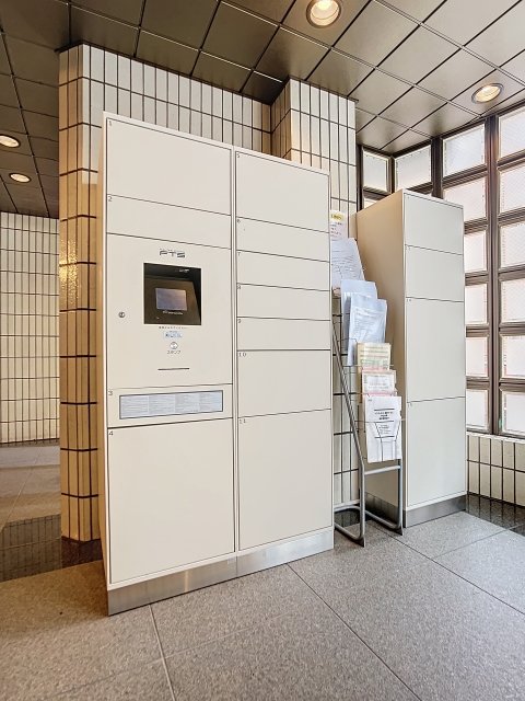ベル・パークシティ西新宿3階 宅配BOX