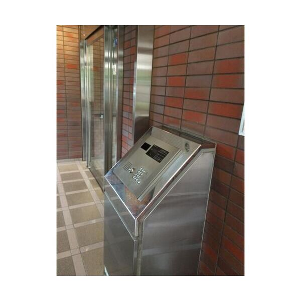 NR花小金井605号室 エントランス