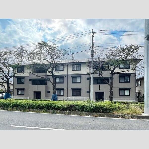 ハイカムールST203号室 外観