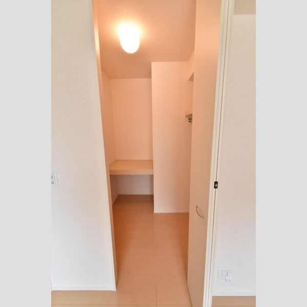 ハイネスA ♪ウォークインクローゼット♪