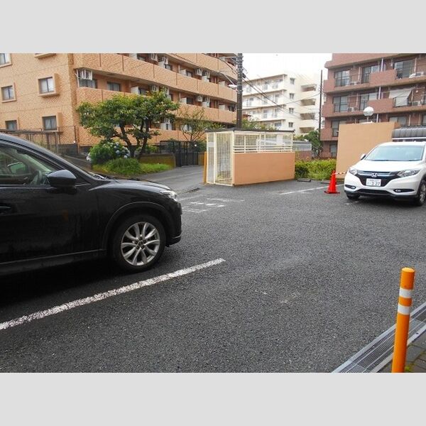 ハビテーションWADAⅢ402号室 駐車場