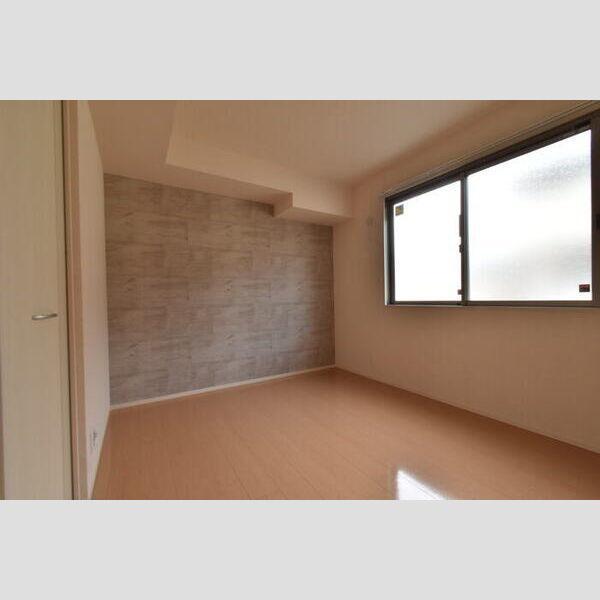 ハイネスA102号室 ♪洋室6帖♪