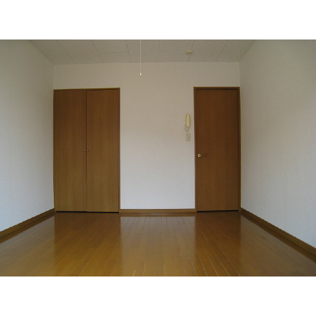 プレジール K106号室 内観