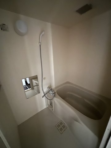 フローラルヴィレッジ ※通電していないためお写真が暗くなっております。