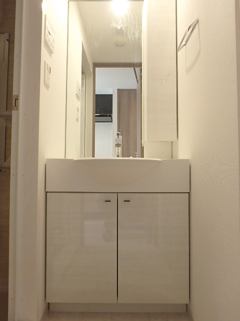 ガーラ・プレシャス練馬3階 コンパクトで使いやすい洗面所