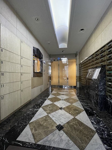 ガラ・ステージ京橋7階 ロビー