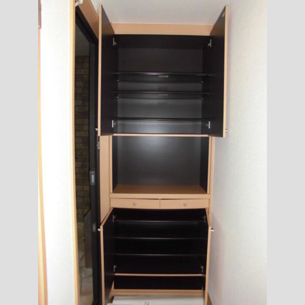 フレスカ　Ⅰ/Ⅱ/Ⅲ/ⅣⅢ102号室 玄関