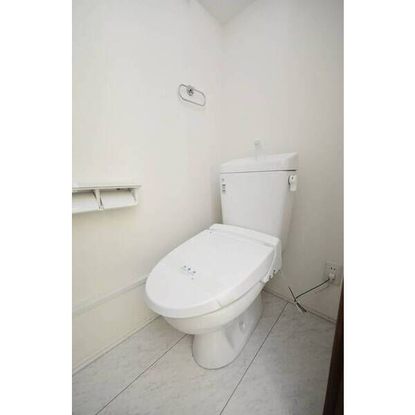 十六コート トイレ