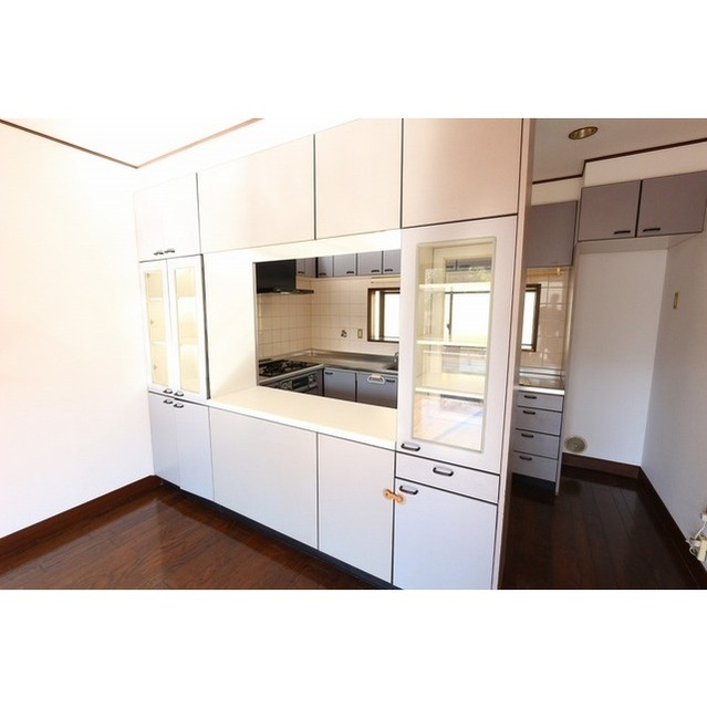 中村貸家 LDK１４帖　キッチンボード