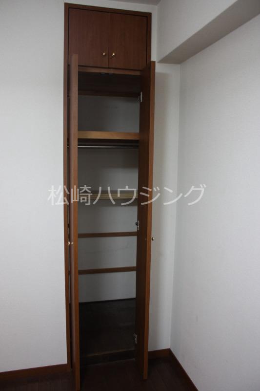 コスモ新井薬師駅前 収納