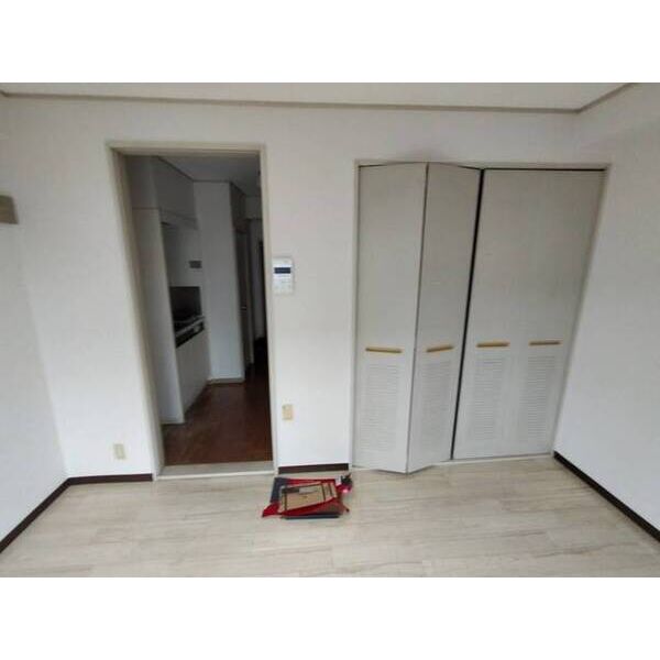 ウィステリアハイツ 収納