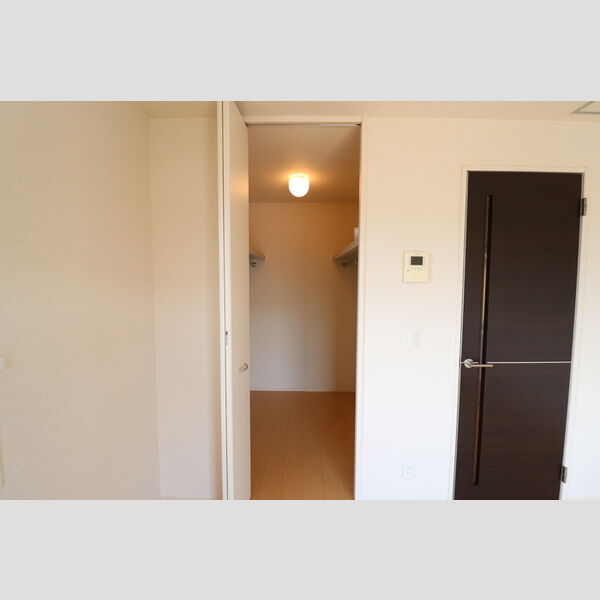 リトルアイランドⅡ206号室 ウォークインクローゼット