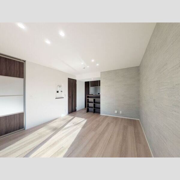 ルベルコート(RUBER COURT)103号室 LDK