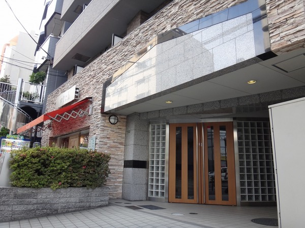 パークウェル千駄木駅前406号室 エントランス