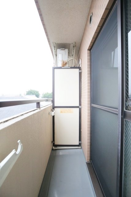 ジョイフル下井草3階 バルコニー