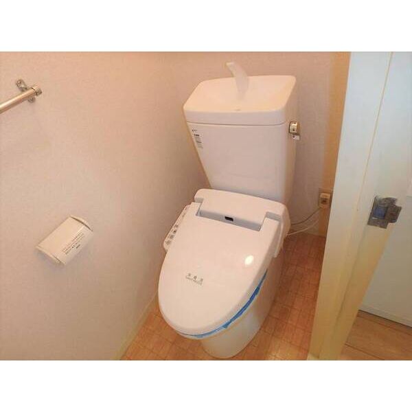 メイプルコート立川0201号室 トイレ