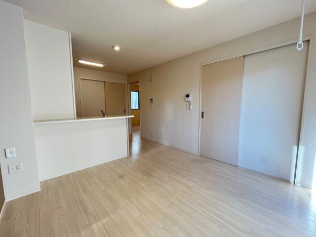 persimmon（パーシモン）101号室 リビング