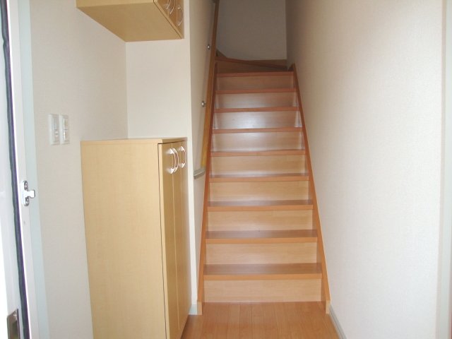 ｂｅａｍｉｎｇ203号室 階段