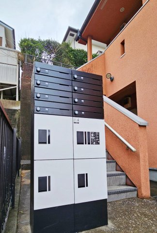 プランシュ日吉101号室 宅配ボックス一体型のポストで２４時間荷物の受け取りも安心
