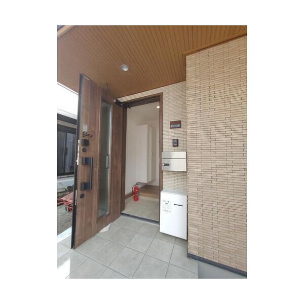 フォレストガーデン西新井1 玄関